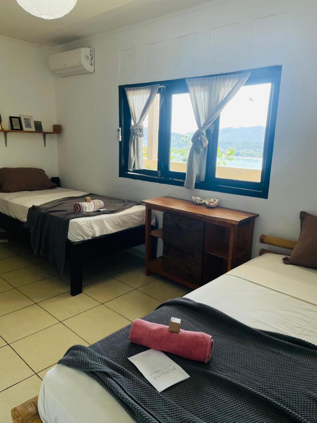 Merdeka House Maluk Ruang foto
